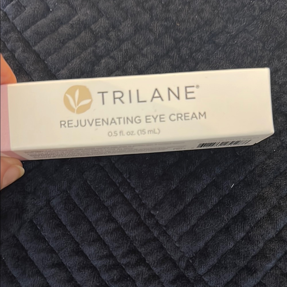 White Eye Cream Skincare Rejuvenation